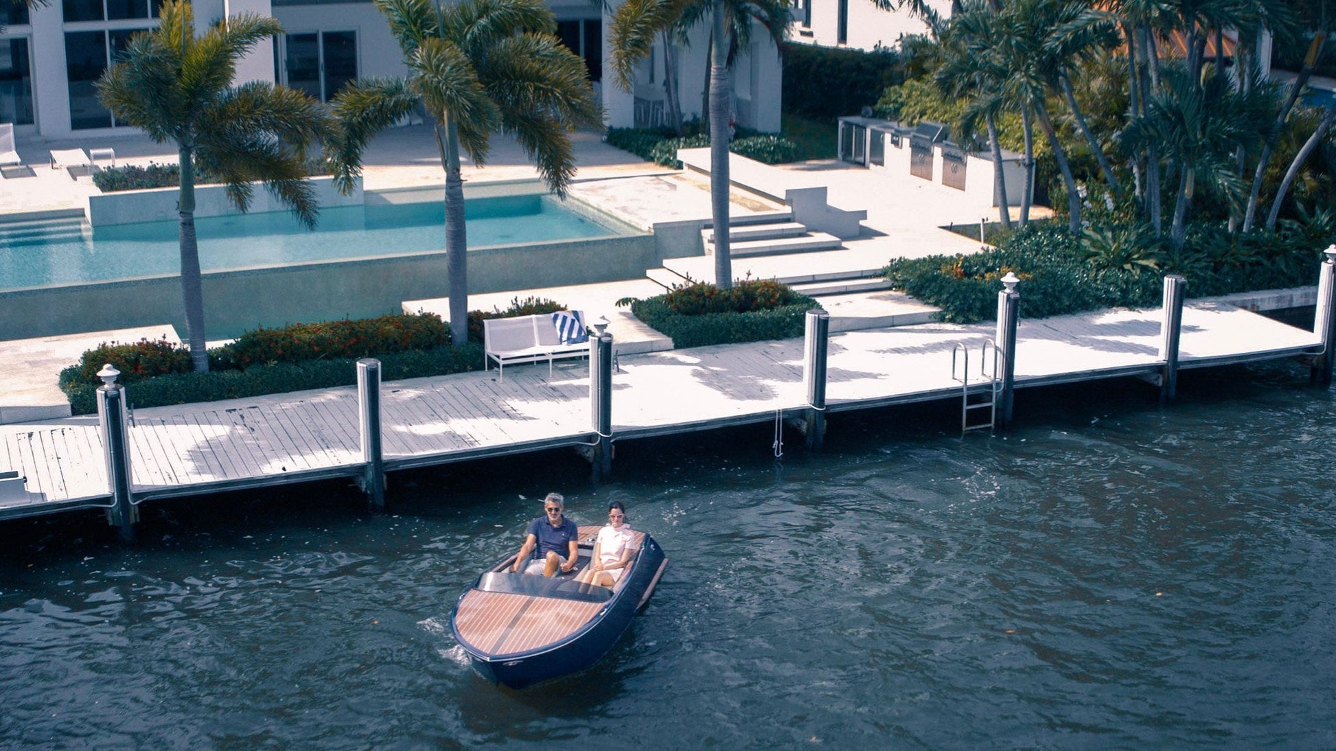 Beau Lake Electric Runabout - TheArsenale