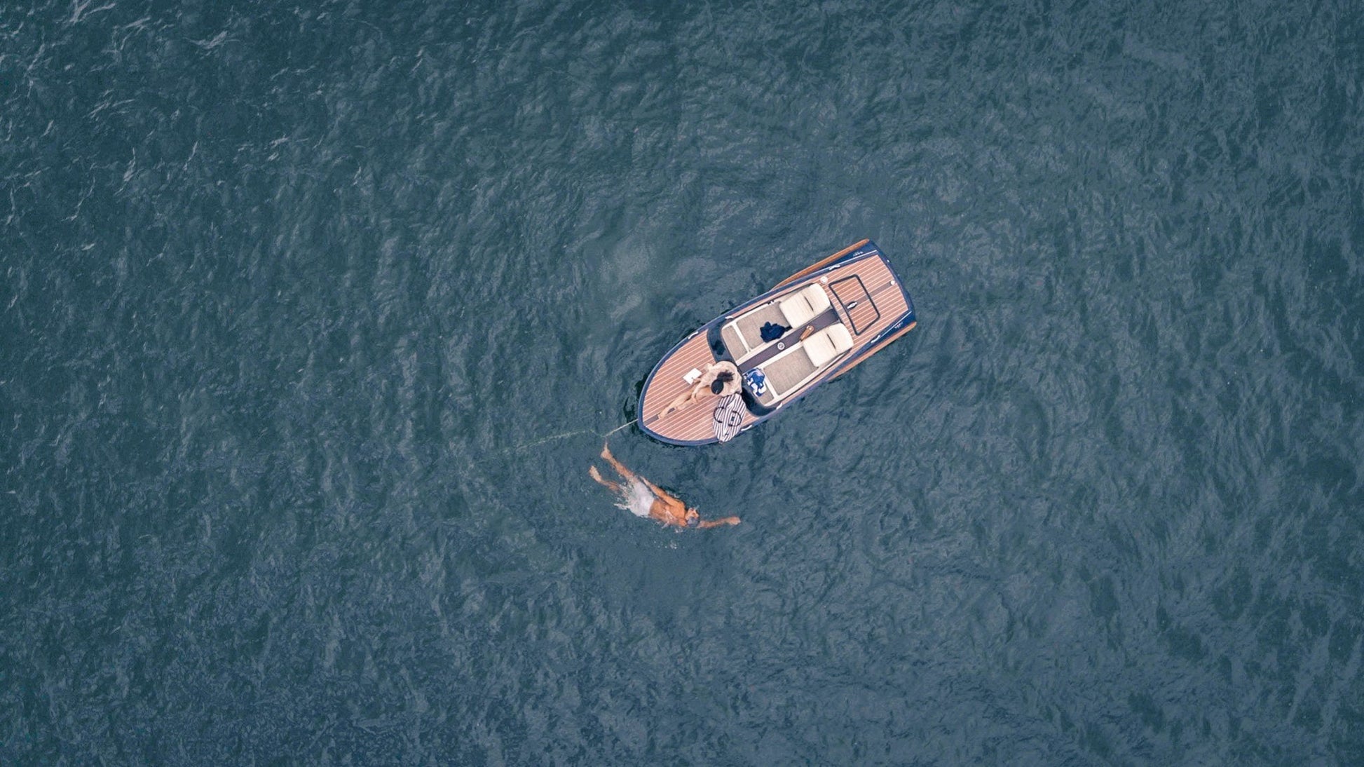 Beau Lake Electric Runabout - TheArsenale